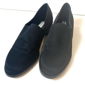 Donald J Pliner Women's 9.5 M Black Elastic Shoe Stretch Slip On Pump Block Heel